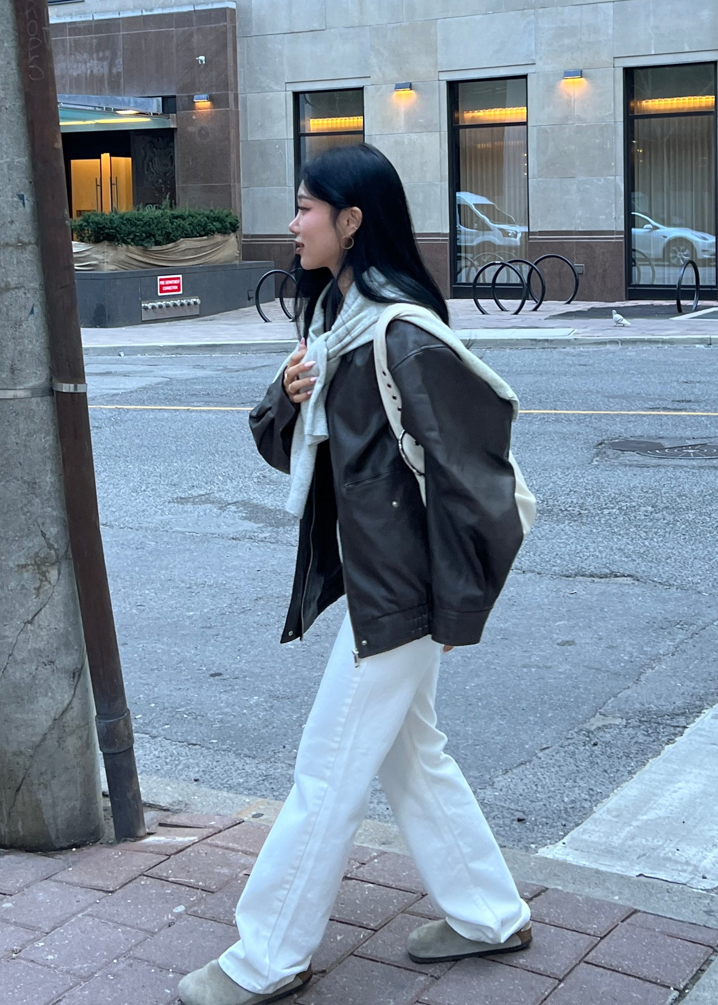 SANDY WHITE JEANS
